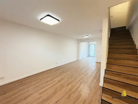 Casa en Venta en Munro, USD 190.000