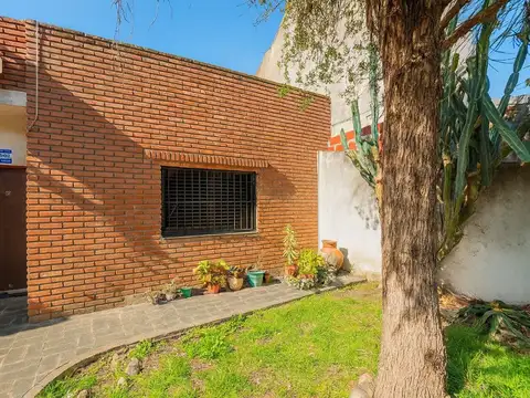 Casa en lote propio a refaccionar – Oportunidad