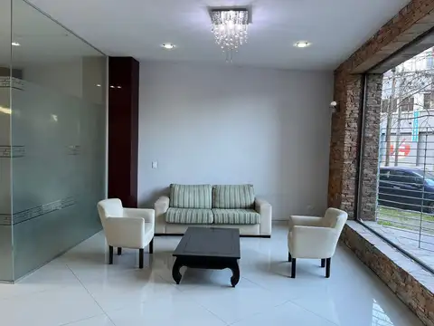 Avenida Argentina 700, Piso 1