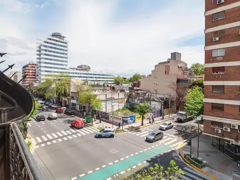 Depto Tipo Casa 4 ambientes con 3 baños