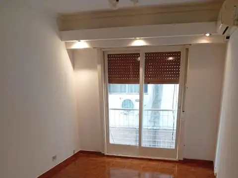 Av. Jonte 5100, Piso 4