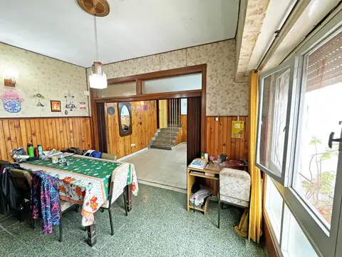 Casa en Venta con 3 cocheras