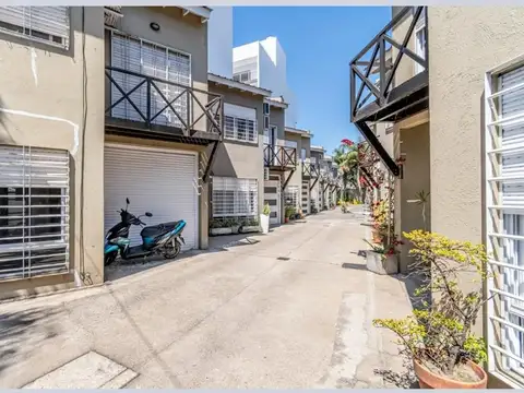 Depto Tipo Casa en Venta de 3 ambientes