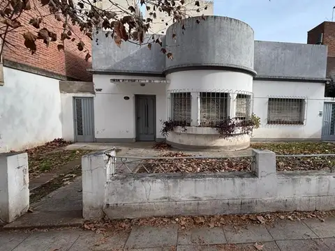 Casa venta Ramos Mejia 5 ambientes
