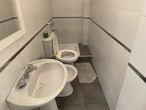 Depto Tipo Casa en Alquiler en Liniers, $ 800.000
