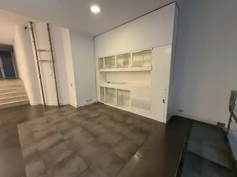 San Lorenzo 900, Piso 0