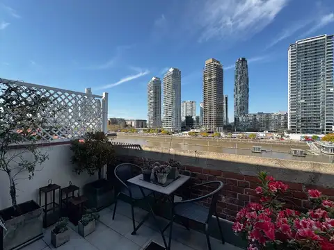 Avenida Alicia Moreau De Justo 1800