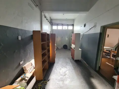 Galpon en Alquiler 8  mts Frente