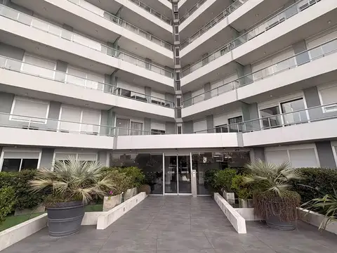 Apartamento en alquiler c/ cochera en Malvin