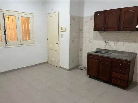 AV LAPRIDA 5500, Piso P.B.