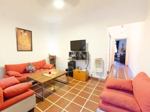 Depto Tipo Casa 4 ambientes con 2 baños