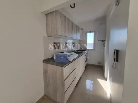 Departamento en Alquiler en Bernal Oeste, $ 750.000