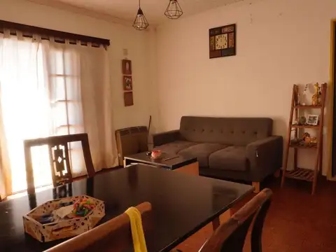 Depto Tipo Casa en Venta de 4 ambientes