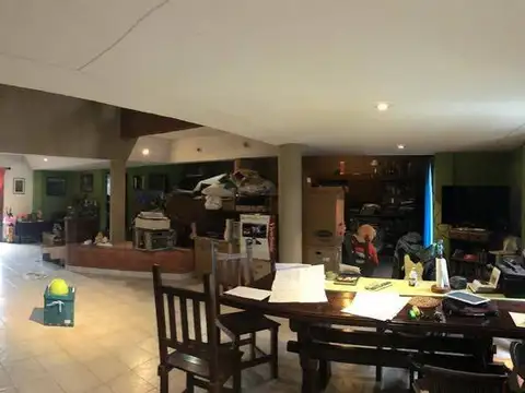 Local en Venta - Luis Guillon