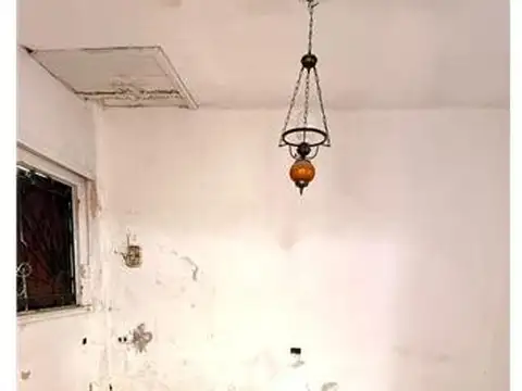 Local en Alquiler en Lomas de Zamora, $ 980.000