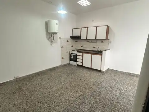 Depto Tipo Casa en Alquiler de 2 ambientes
