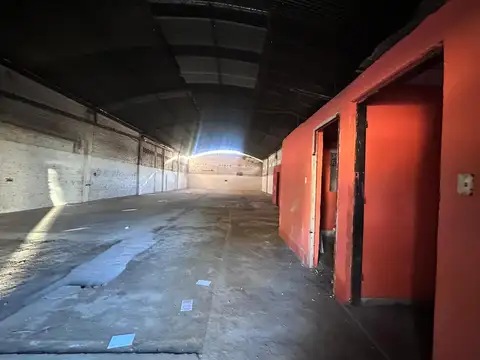 Av. Pedro Miguel Aráoz al 200