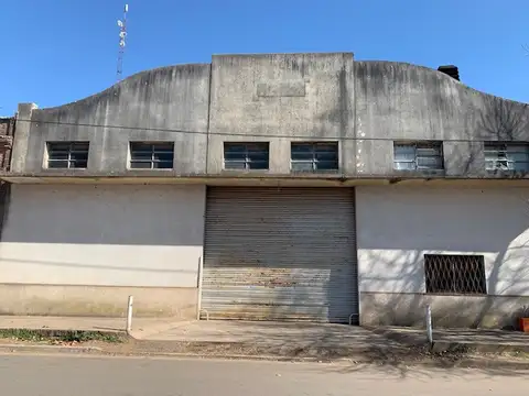 EN VENTA  GALPON CON DEPARTAMENTO Y OFICINA INTERNO EN AGUSTINA (BA)