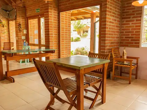VENTA  HOSTEL 9 habitaciones + departamento