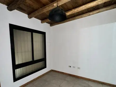 Departamento en Alquiler en Godoy Cruz, $ 450.000