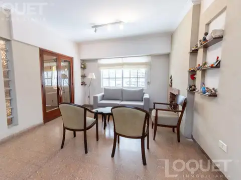 Casa 3 dormitorios en Candioti Sur, con cochera y pileta
