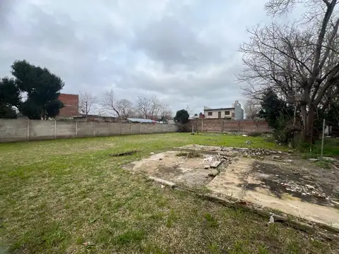 LOTE EN VENTA EN BERAZATEGUI EXCELENTE UBICACION