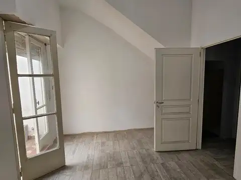 Depto Tipo Casa en Venta al Este