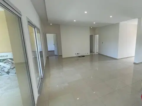 Casa en Alquiler al Norte