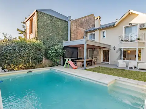 VENTA Hermosa CASA c/pileta en Don Torcuato