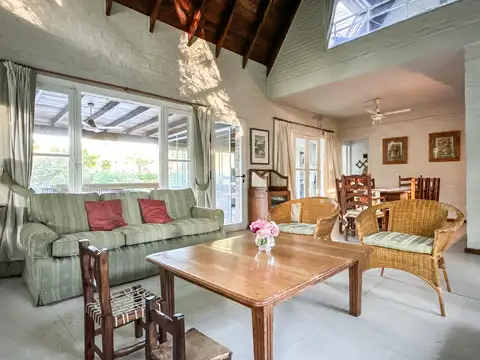 Casa en Venta en Martindale Country Club, USD 340.000