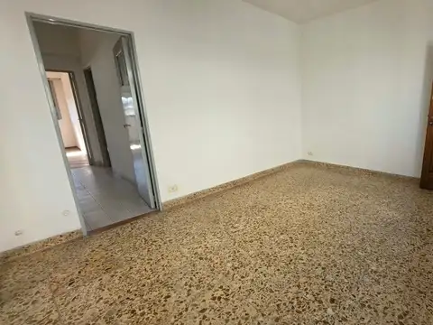 Departamento en Alquiler en El Palomar, $ 490.000