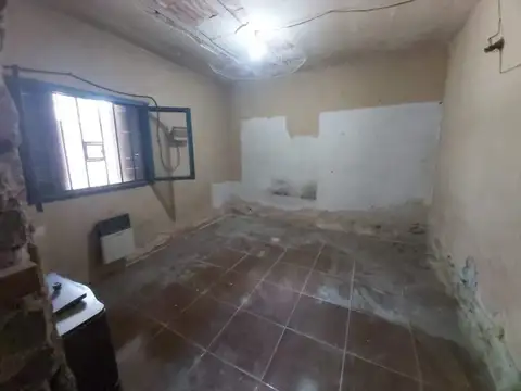 Casa a reciclar en venta • Dos dormitorios • Garay 3500 • Bella Vista • Rosario