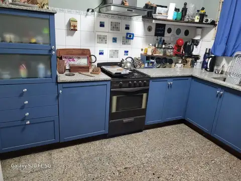 VENTA CASA 4 DORMITORIOS ALTA CÓRDOBA