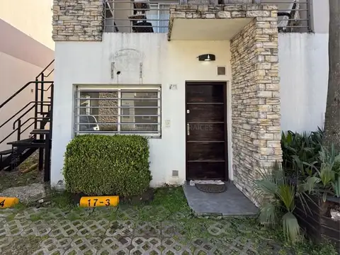 Casa - Alquiler - Argentina, Ezeiza - FORMOSA 242