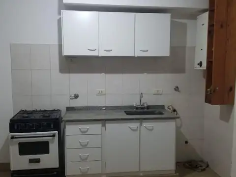 Monoambiente con espacio de vehiculo