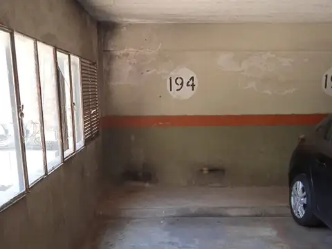 VENTA COCHERA CUBIERTA EN BELGRANO SEGURIDAD 24HS
