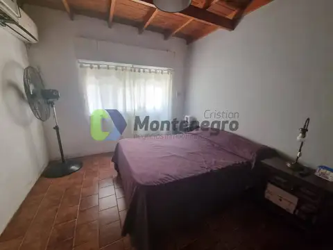 2 CASAS EN VENTA IDEAL 2 FAMILIAS EN BERAZAEGUI