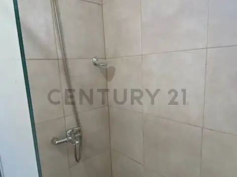 CASA EN VENTA EN LA PLATA DE 2 DORMITORIOS