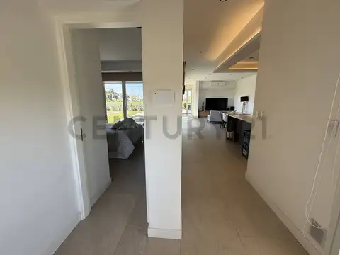 CLUB ZEN BARRIO CERRADO - Casa con pileta en VENTA