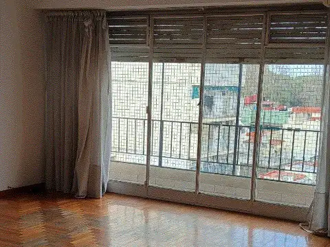 RONDEAU 2400, Piso 4