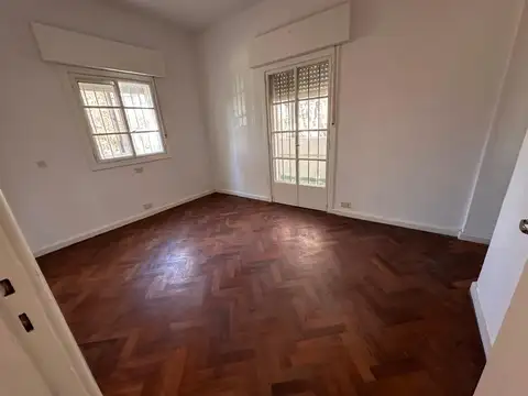 Casa 4 ambientes con 4 baños