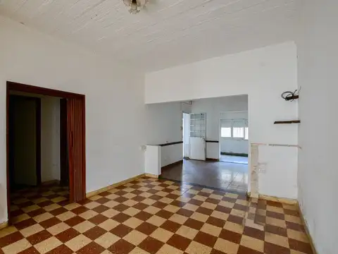 VENTA CASA A REFACCIONAR, OPORTUNIDAD!