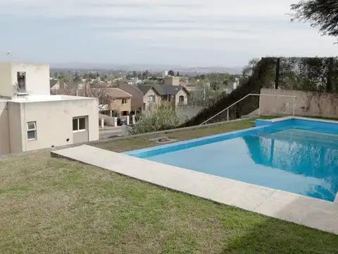 Casa en Venta en Arguello, USD 178.000