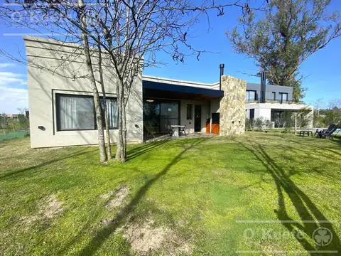 Casa en Venta en Guillermo E Hudson, USD 340.000