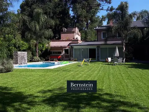 RESIDENCIA EN VENTA :: 6 AMBIENTES :: PARQUE LELOIR :: 1221m