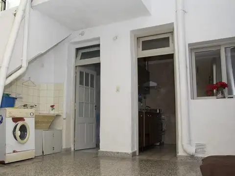 Depto Tipo Casa en Venta 100 años