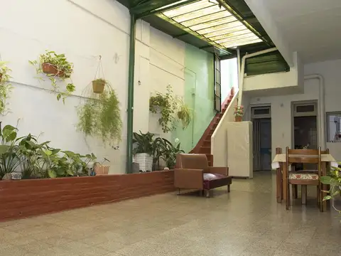 Depto Tipo Casa 5 ambientes con 2 baños