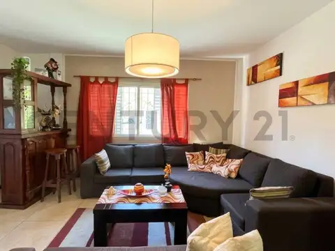 Calle 2 entre 419 y 422 bis , Piso 0