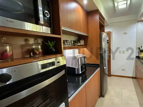 Calle 2 entre 419 y 422 , Piso 0