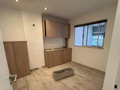 Local en Alquiler en Olivos Vías/Río, $ 2.350.000